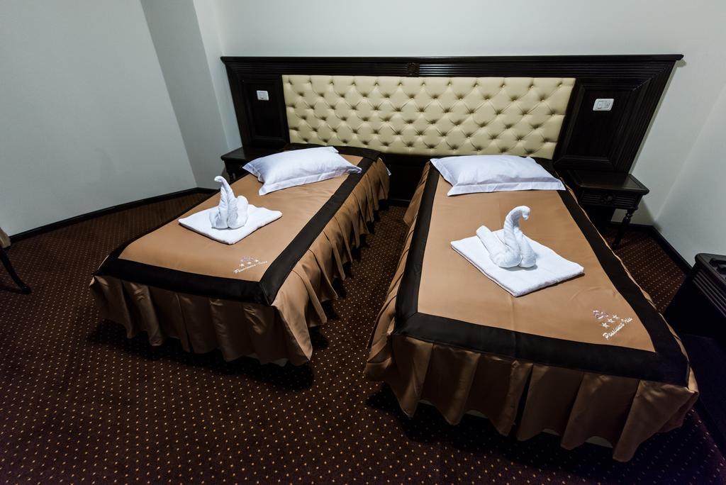 Pensiunea Iriss Valea Lupului  Zimmer foto